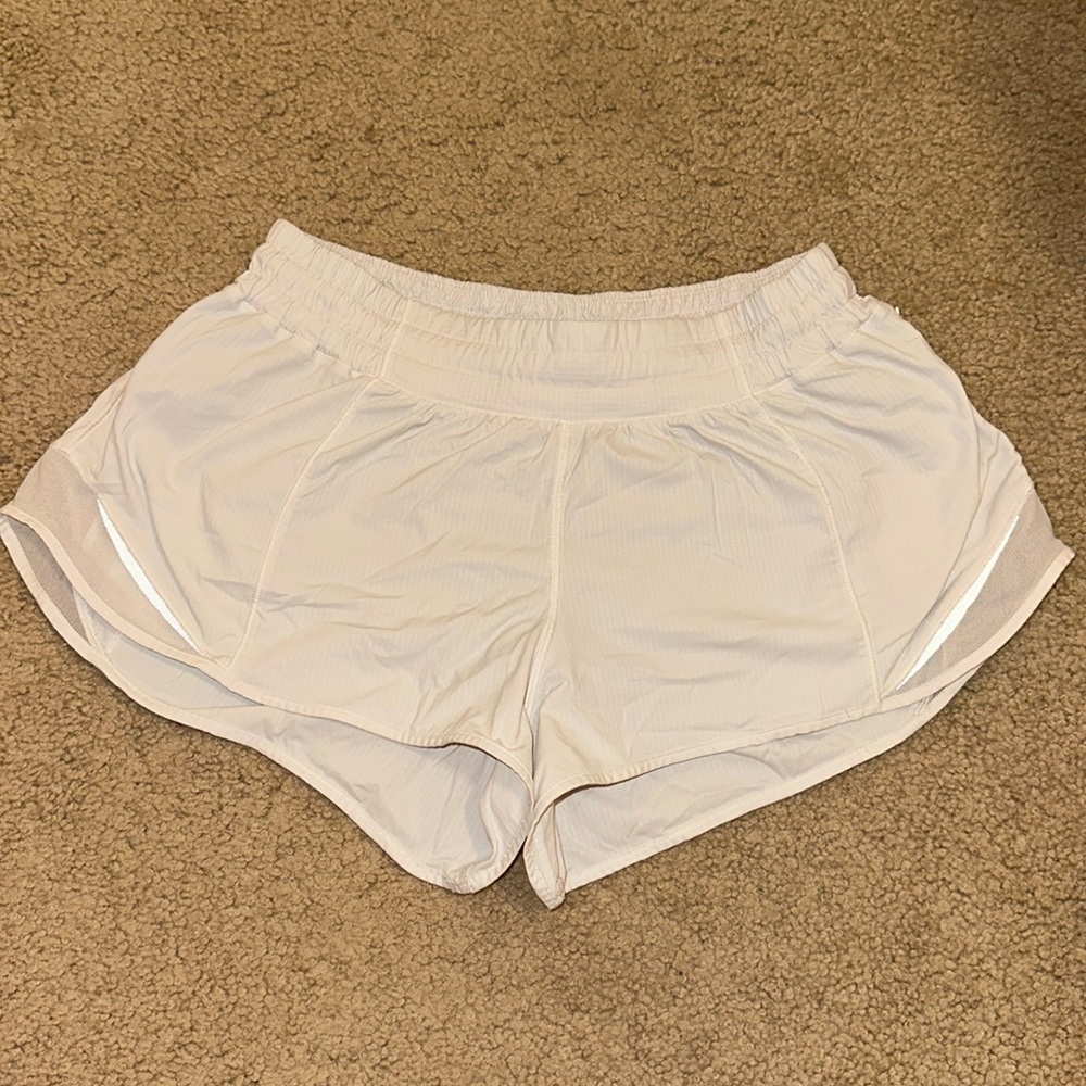Just don’t wear anymore. White hotty hots 2.5 in